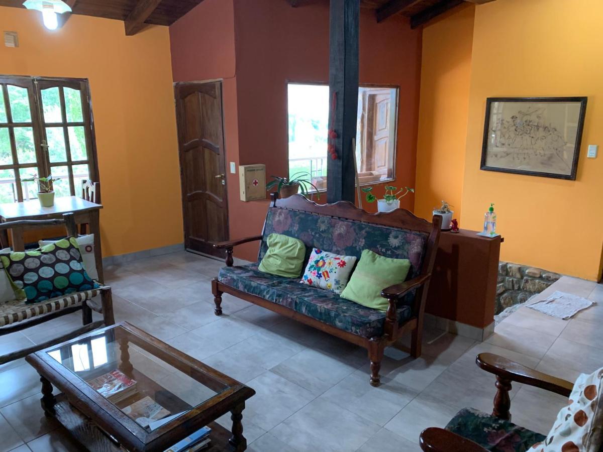 Hostal Casa De Piedra Humahuaca Esterno foto