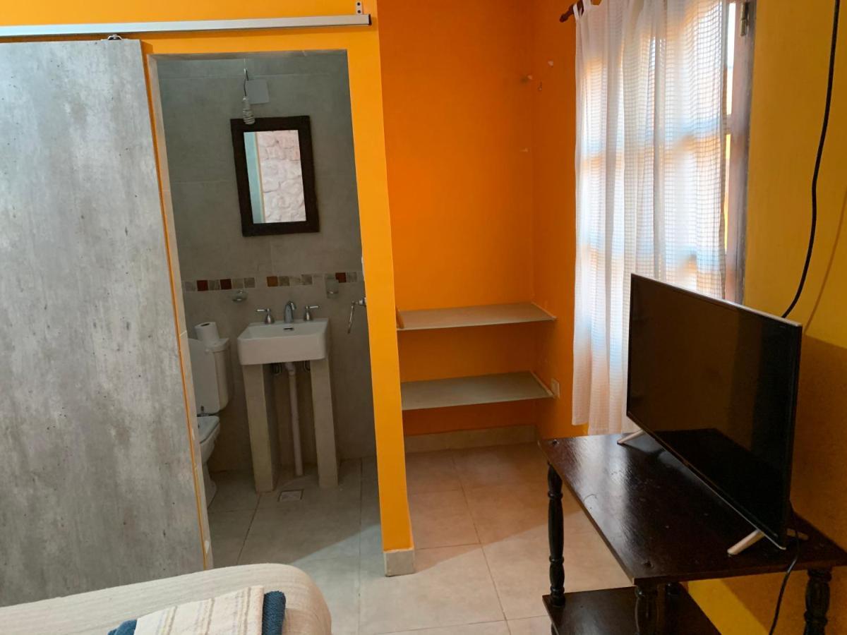 Hostal Casa De Piedra Humahuaca Esterno foto